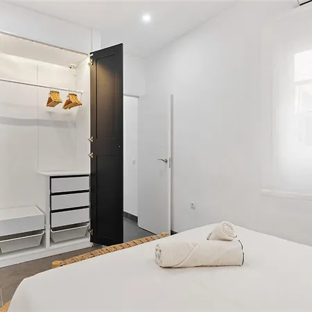 Apartment En El Corazon De By Pineapple Homes Malaga